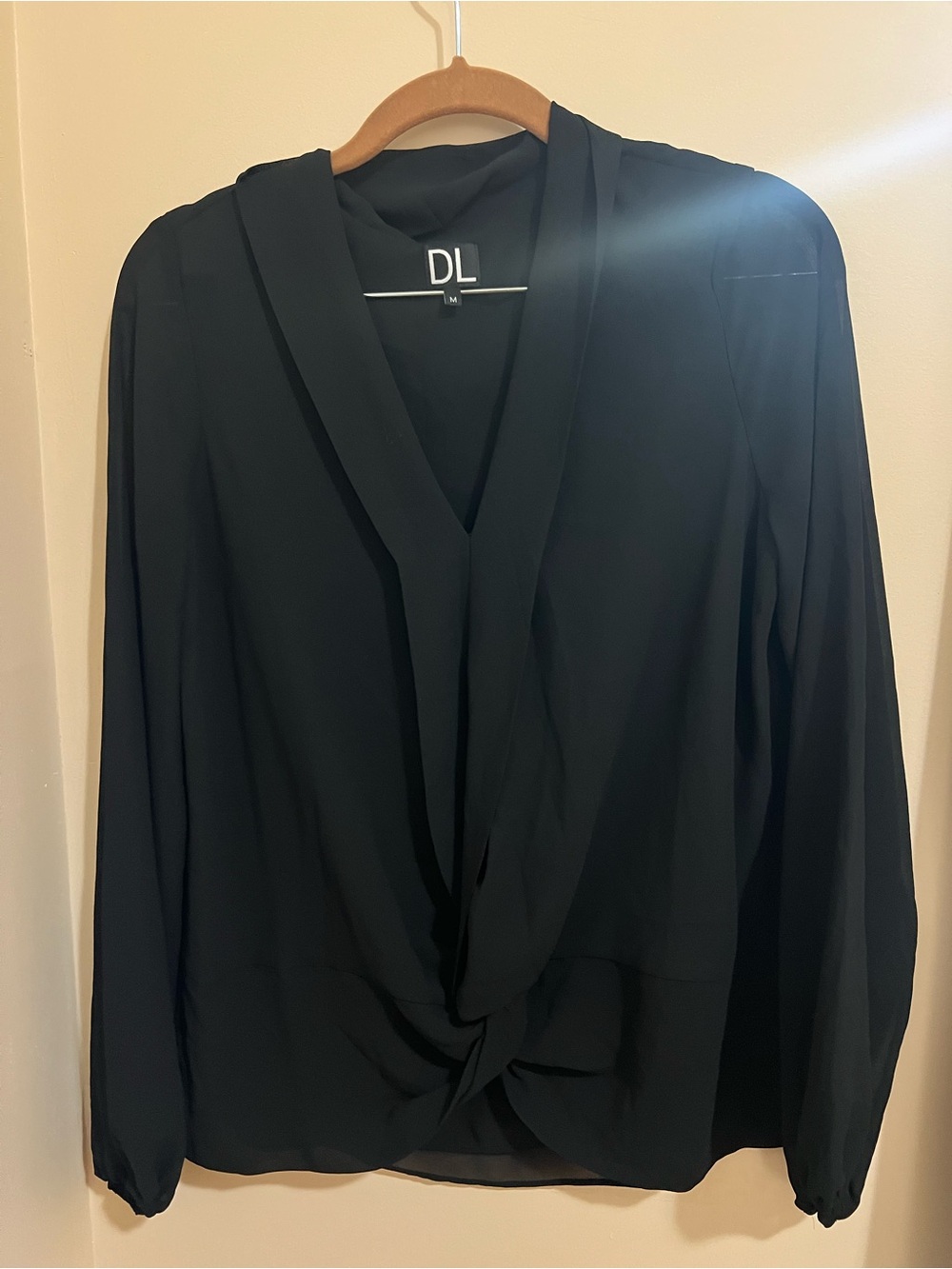 DLC Wholesale Black Twist-Front Long Sleeve Blouse